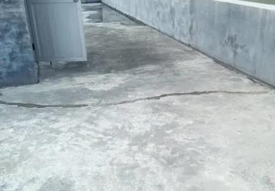 杭州楼顶漏水维修公司分享下如何解决卫生间隐蔽部位漏水的问题?